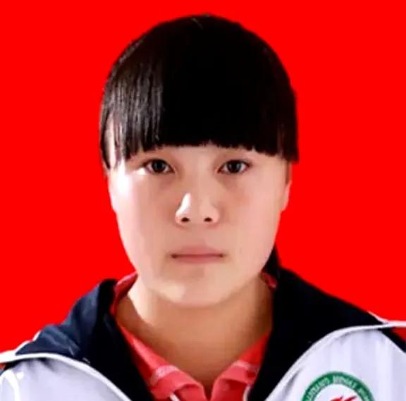 2003年，陕西一女子摔成瘫痪，丈夫外出打工还债，女子却无人照顾，不料，4岁的女