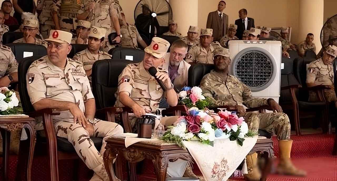 埃及被打醒了，苏35和歼10都不买：就要一种4000万美元中国新军机中东的战火