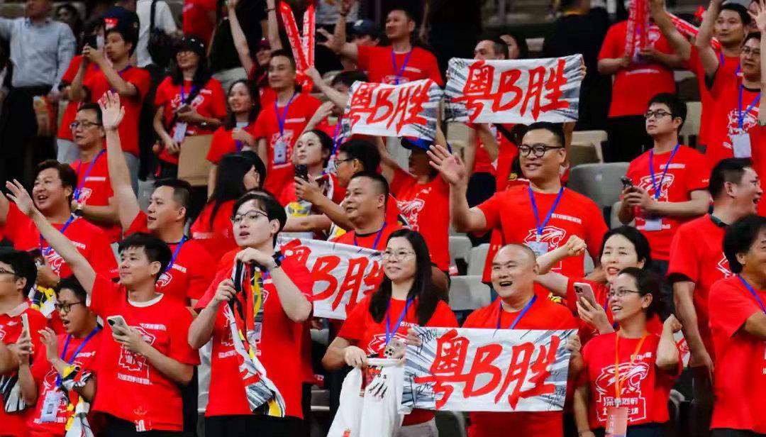 爆冷输球！广厦客场不敌残阵深圳无缘提前晋级四大悍将状态低迷成隐患CBA季后赛