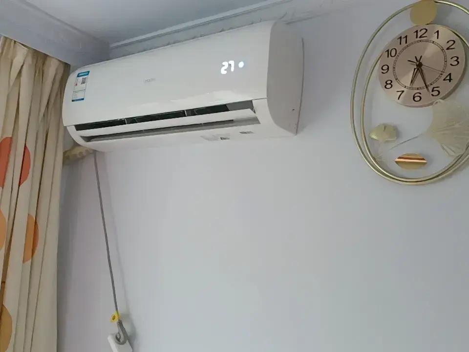 空调一匹是多少瓦，满负荷运转十小时的耗电量1匹：735wx10h=7.35度