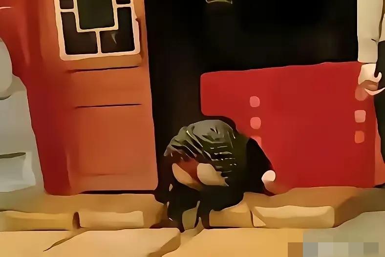 大正月去庙里上香，你穿的这是啥？这是对佛祖的诚意还是亵渎……