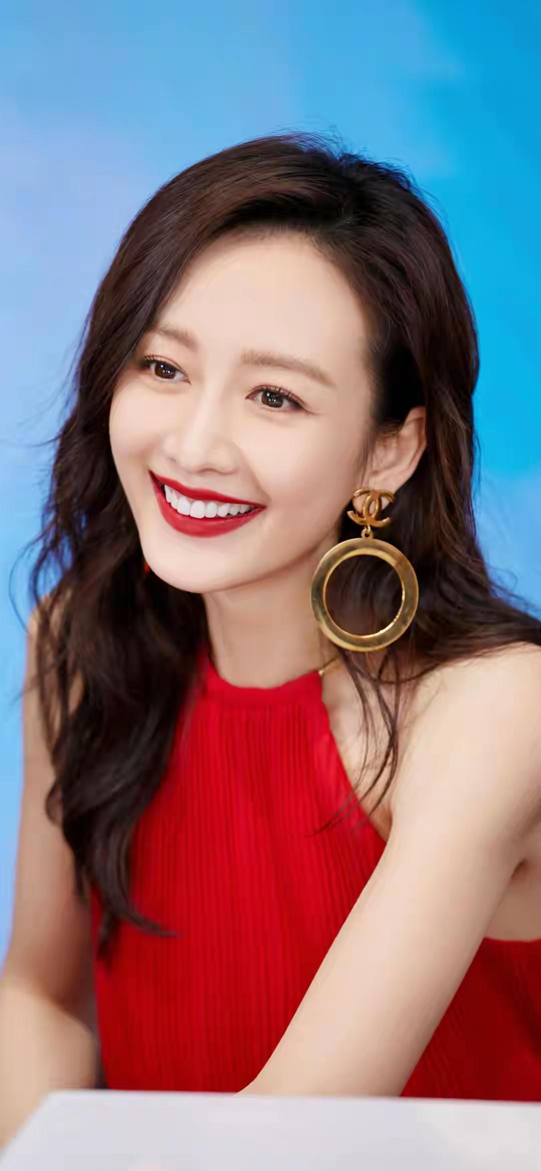 你心中的美女啥模样我心目中的美女是王鸥。漂亮清新有气质，不知大家是否赞同！