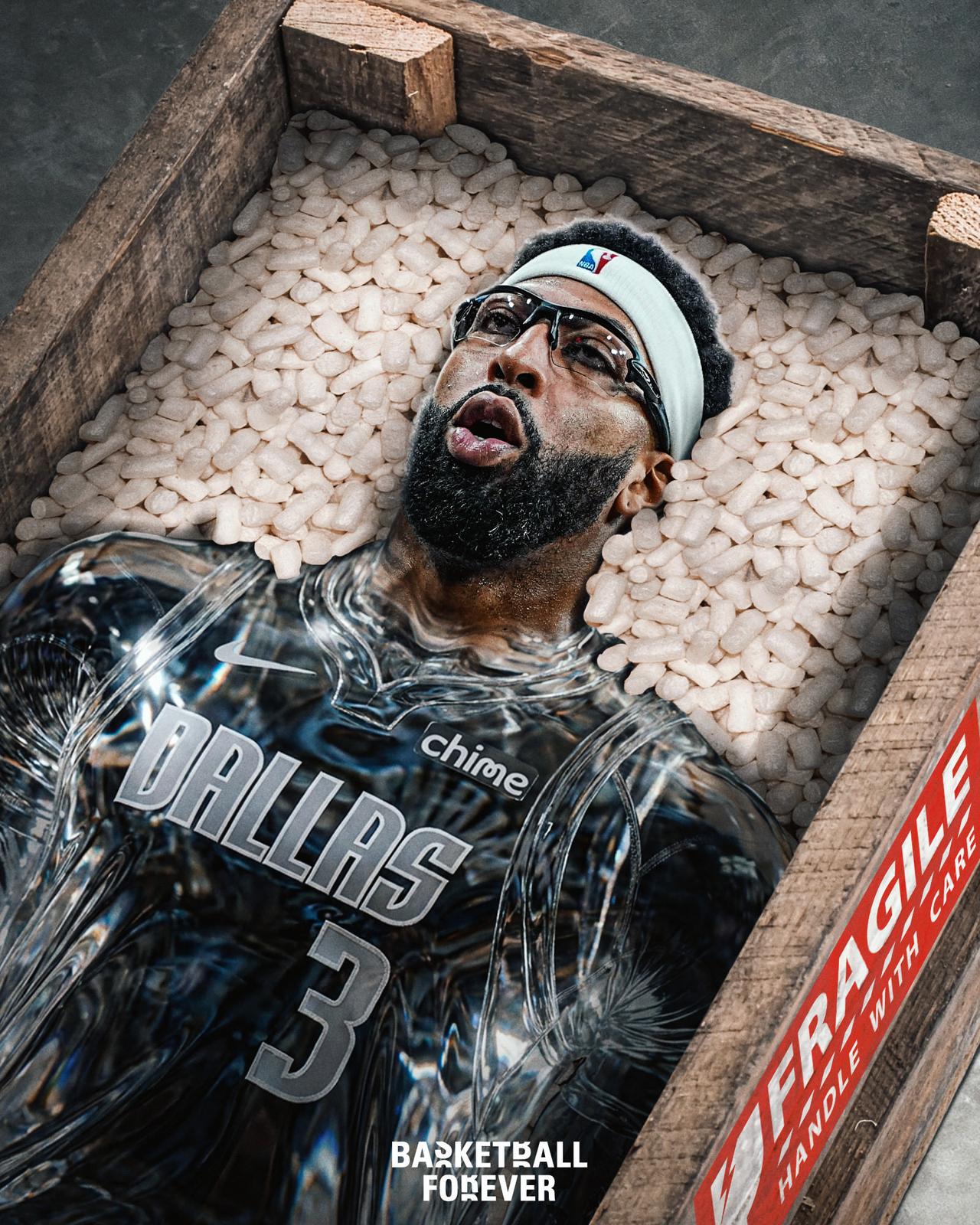 安东尼·戴维斯加入小牛队以来：🔹腹部受伤🔹肌肉损伤🔹眼睛受伤