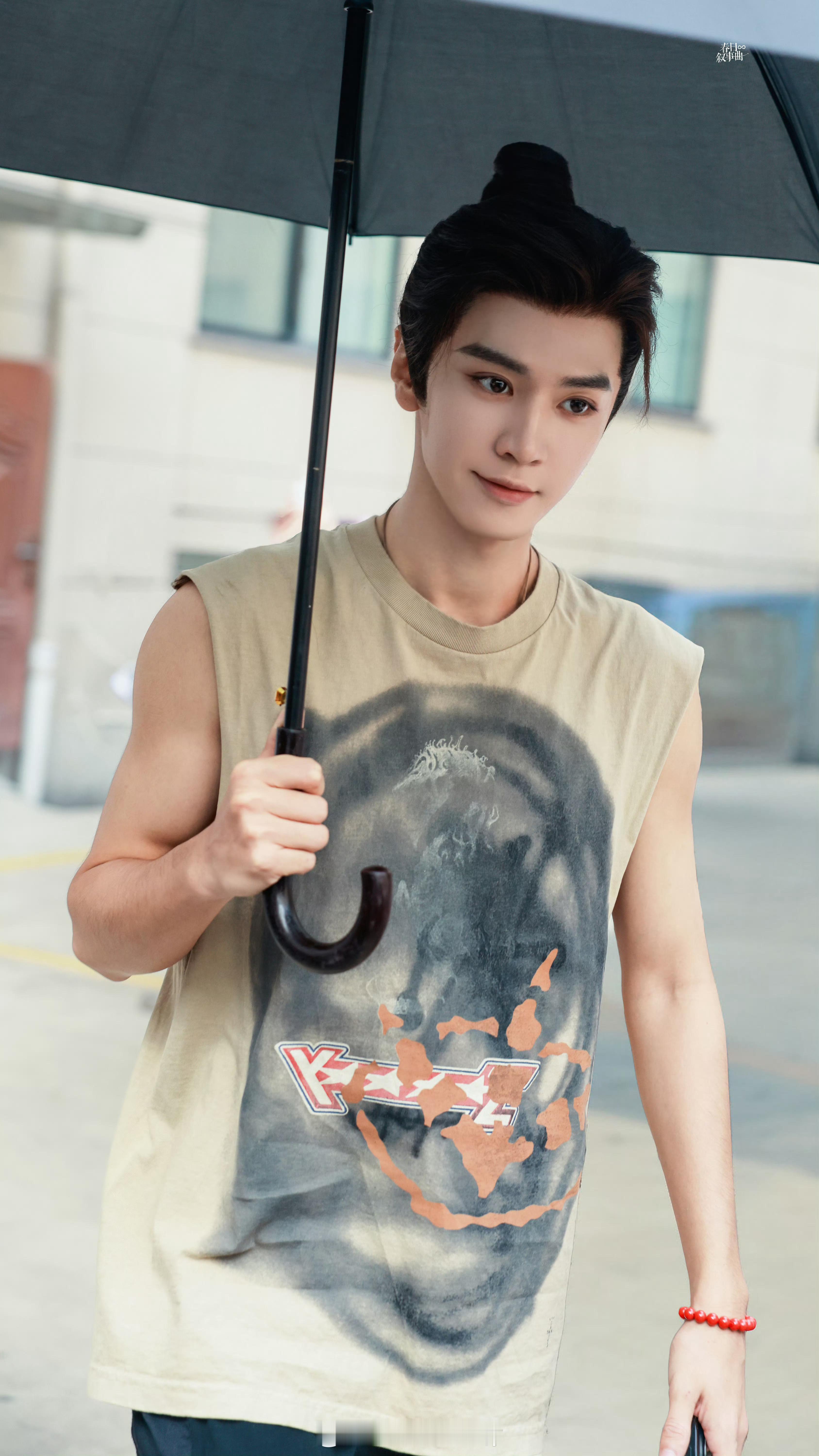 陈哲远~哥哥肱二头肌💪练了多久了，很明显啊偷偷藏不住啊