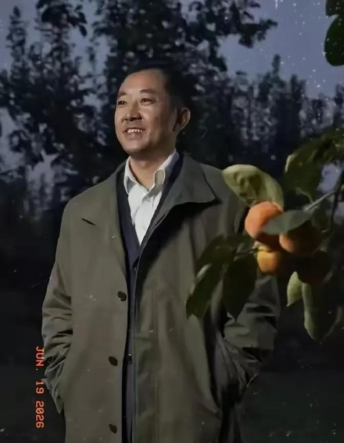 “清华硕士”毕业的县委书记陈行甲，语出惊人：“贪官贪的钱，一个是养儿子，一个是买