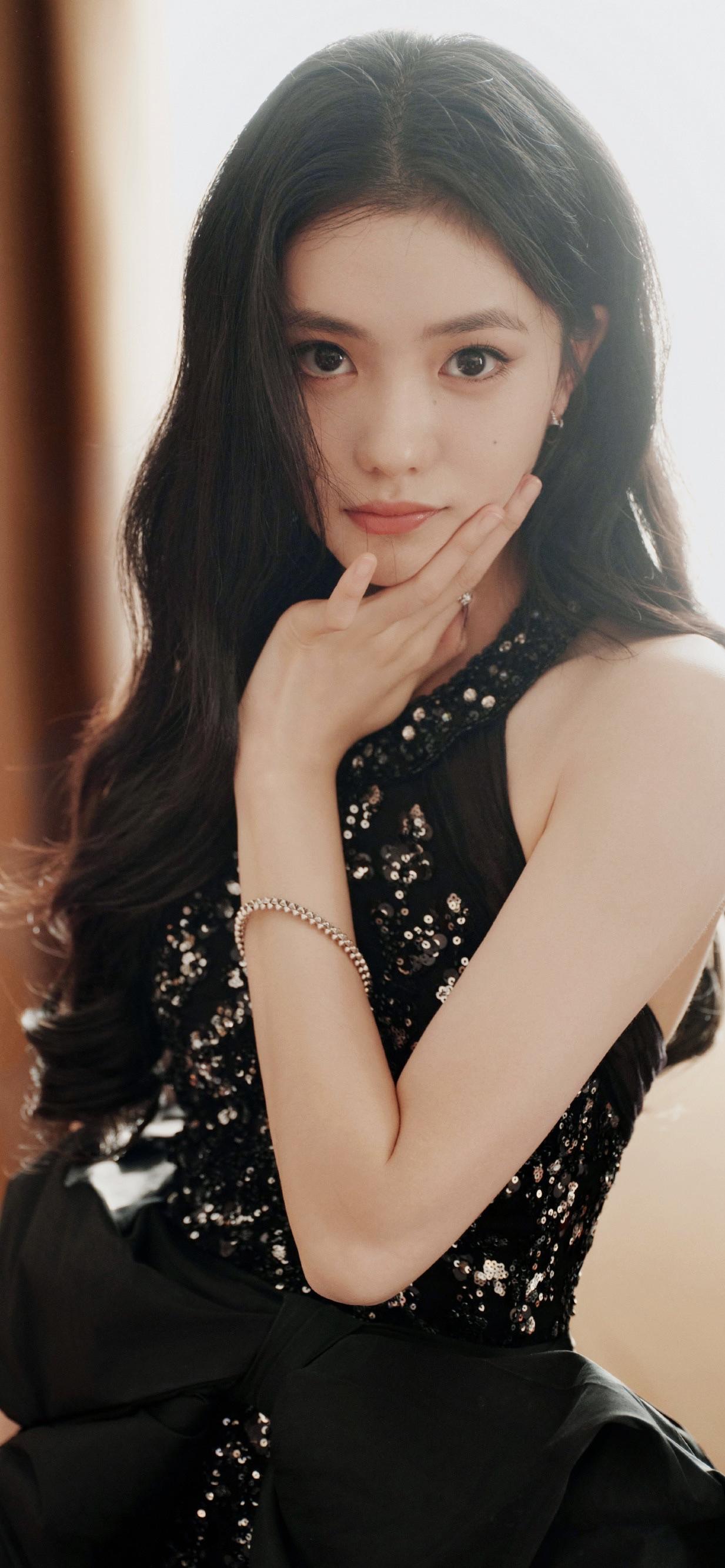 美女壁纸-第5947期-刘浩存