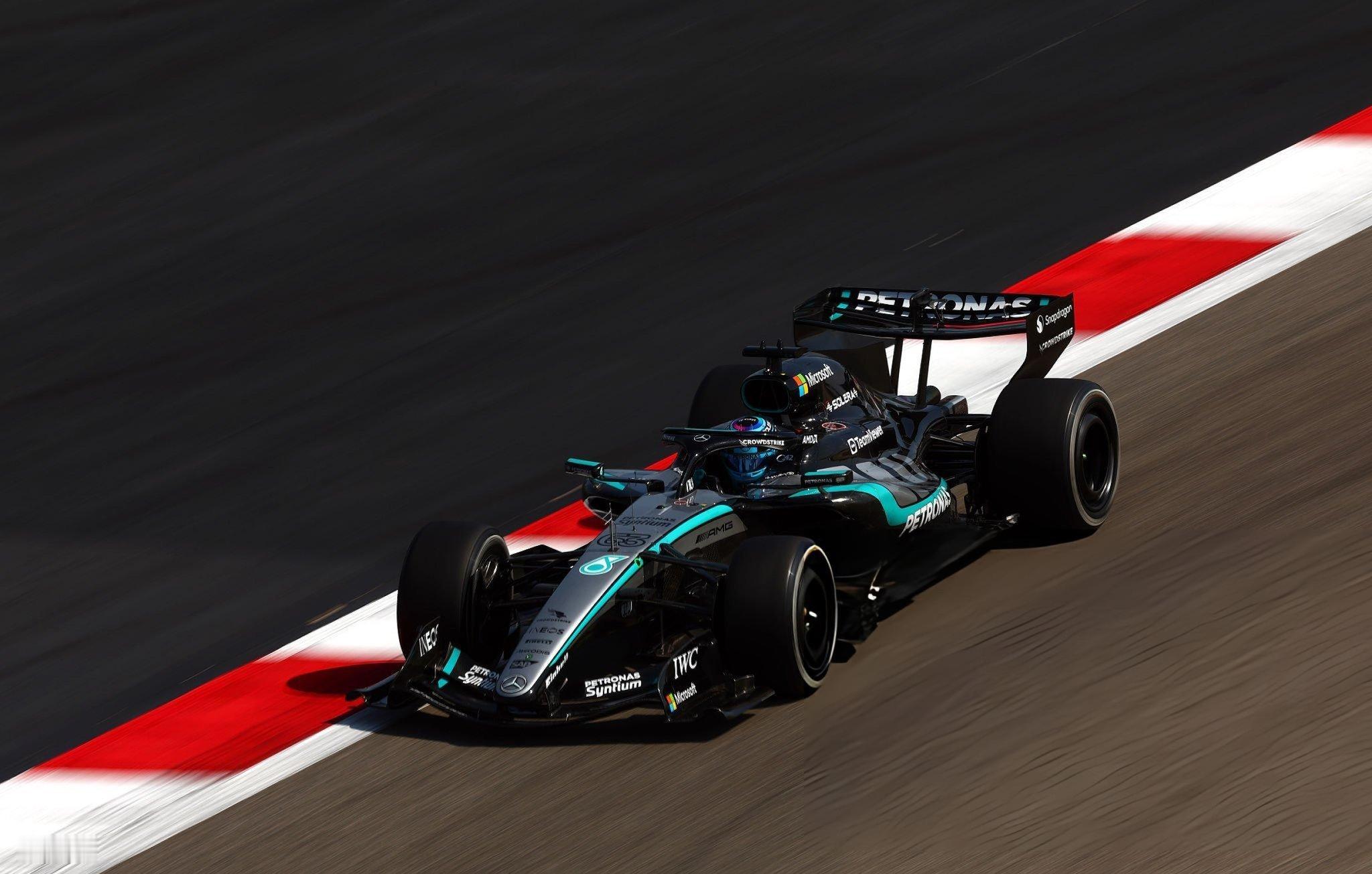 2026f1季前测试巴林第一轮季前测试第三天上午时段，拉塞尔1:33.918排