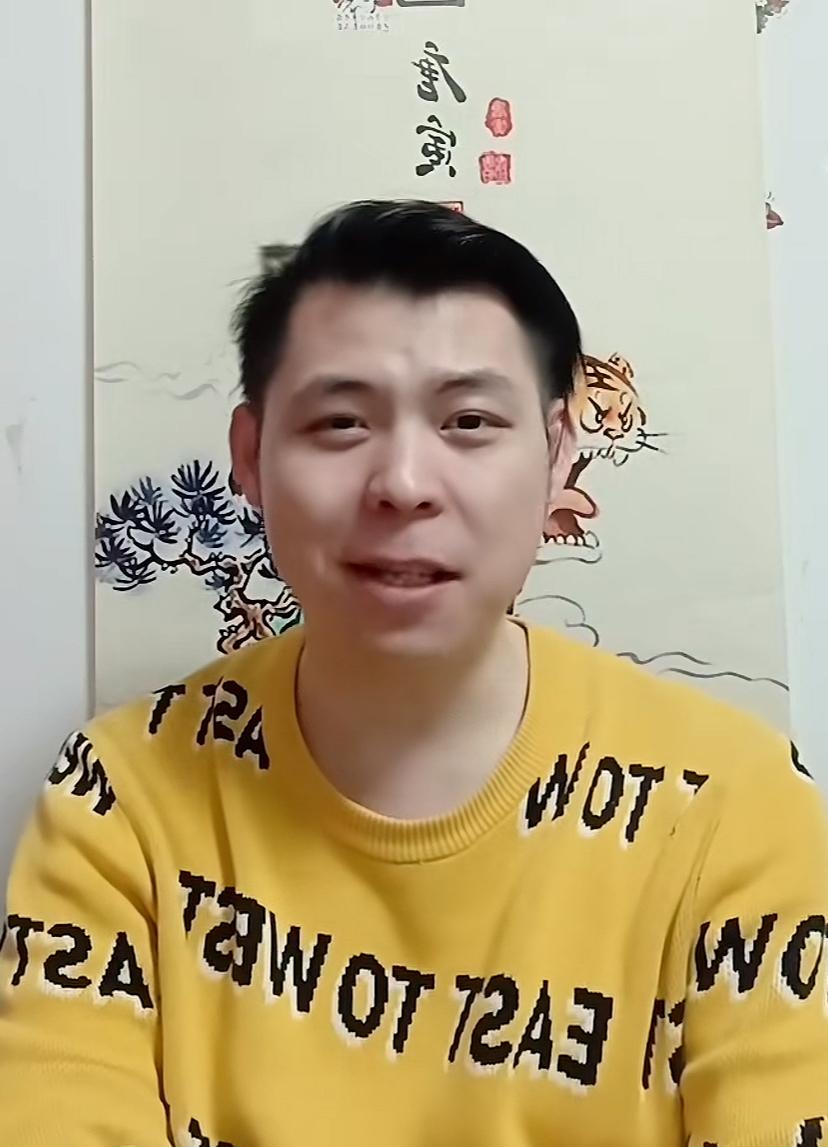 【德云社相声演员刘鹤清被停演，郭德纲处罚方式反馈团队管理力度！】近日，德云社相