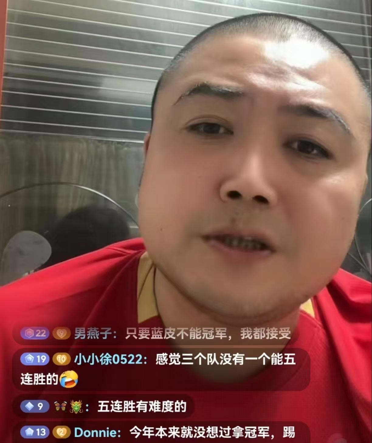上海海港知名球迷姜百万表示，假如有一天海港打假球了，他就不会再支持这支球队了。
