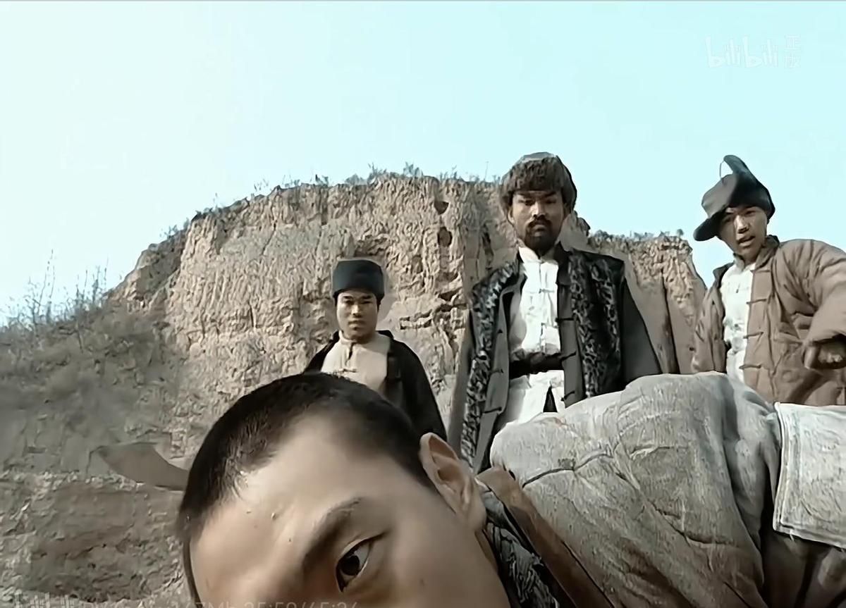 和尚被杀，李云龙带兵干了，没毛病。孔捷想收编？门都没有。1939年，八路军