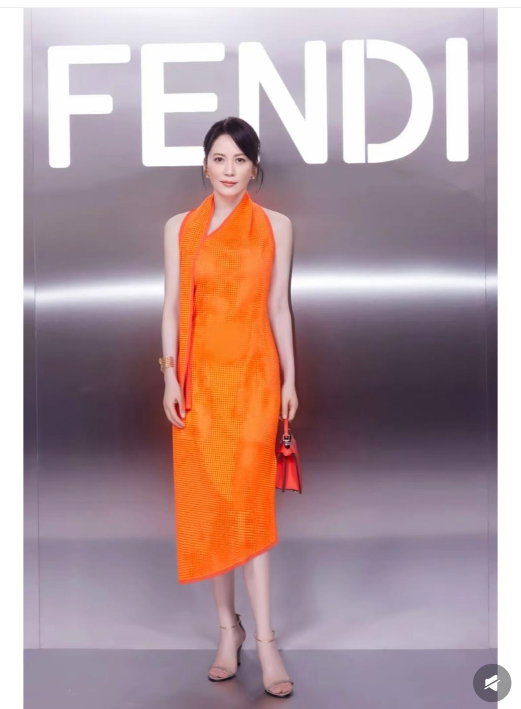 俞飞鸿，从头到脚，真是无可挑剔。