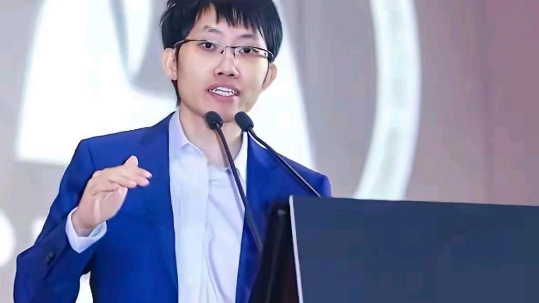 看看梁文锋新模型MODEL1曝光，值得我们关注再提升认知！DeepSeek悄悄