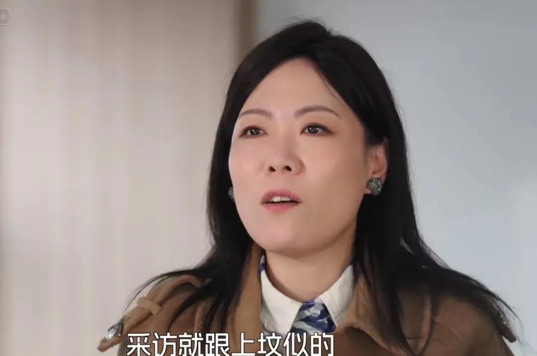 2015年，女教师顾少强写下“世界那么大，我想去看看”后，果断辞职。然而，10年