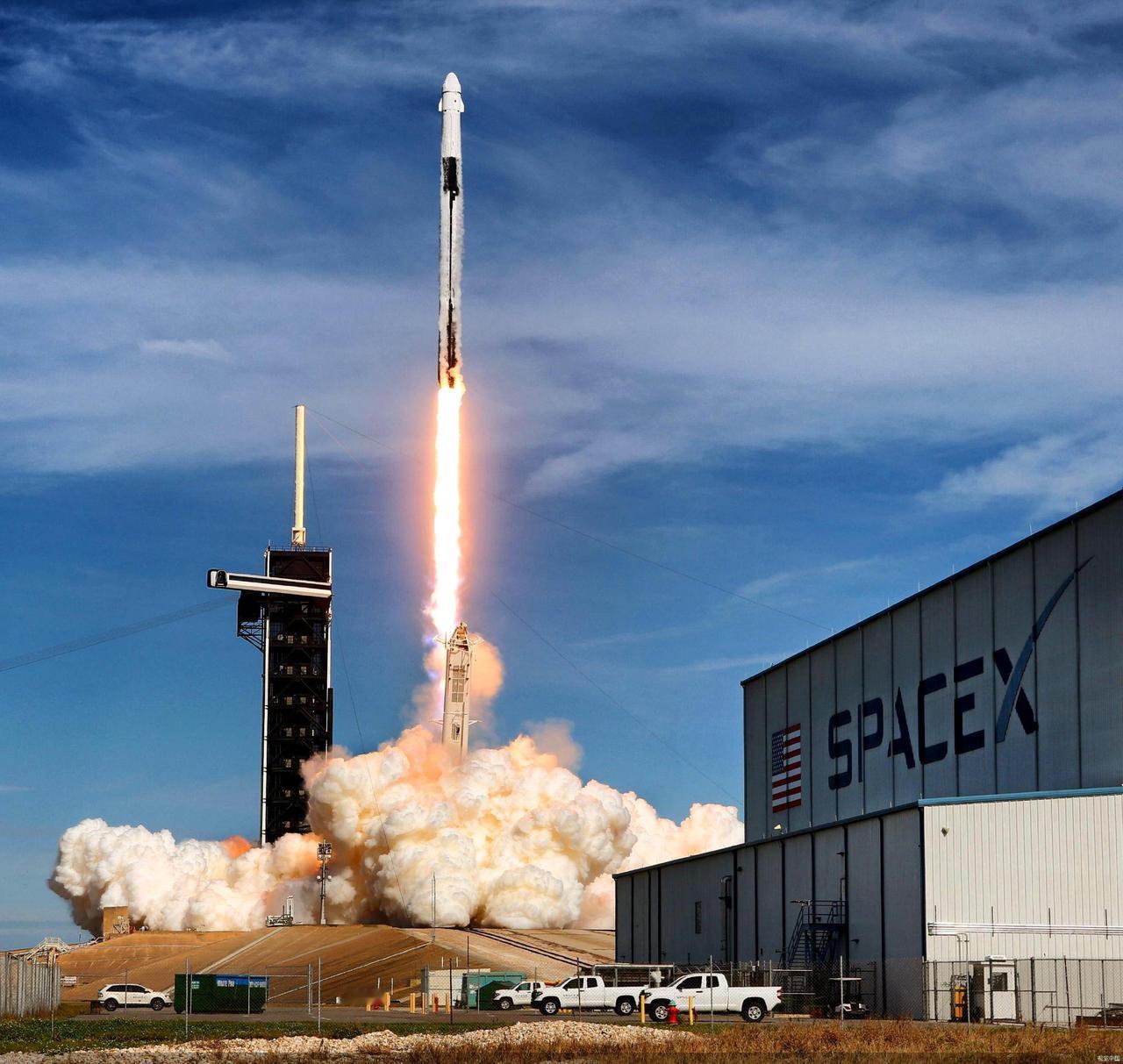 为什么spaceX试射失败率这么高，中国航天的成功率却很高？马斯克的星舰四年