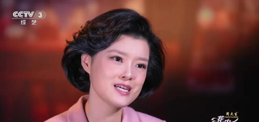 康辉孤军奋战！央视主持人大赛全员换血，新评委把选手怼到哭？这波操作太狠了！康辉