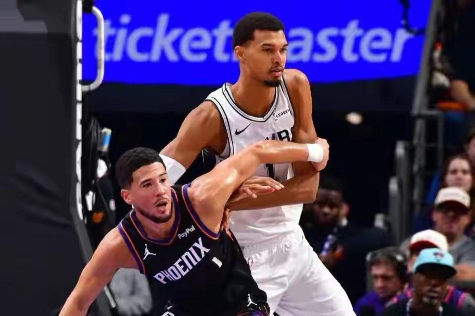 约基奇超越威少成为历史三双王是非常有可能的文班亚马超越奥拉朱旺成为历史盖帽王