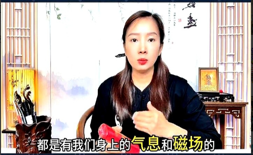 不管是还是，一定要防止被别人借运。那些不穿的旧衣服，还有你不要的那些老物件，