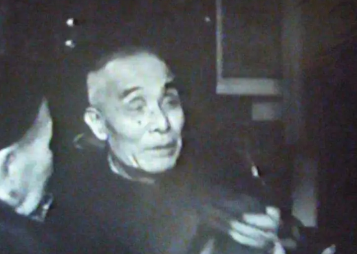 1940年8月14日，林怀部找领导请5天假，没请成，两人大吵一架。领导让他卸枪滚