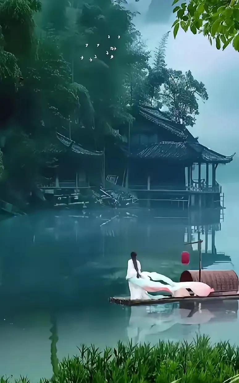 杨绛先生曾言：“如果有一天爱走到了尽头，请不要争执，也不要哭闹。人生何其短，要笑