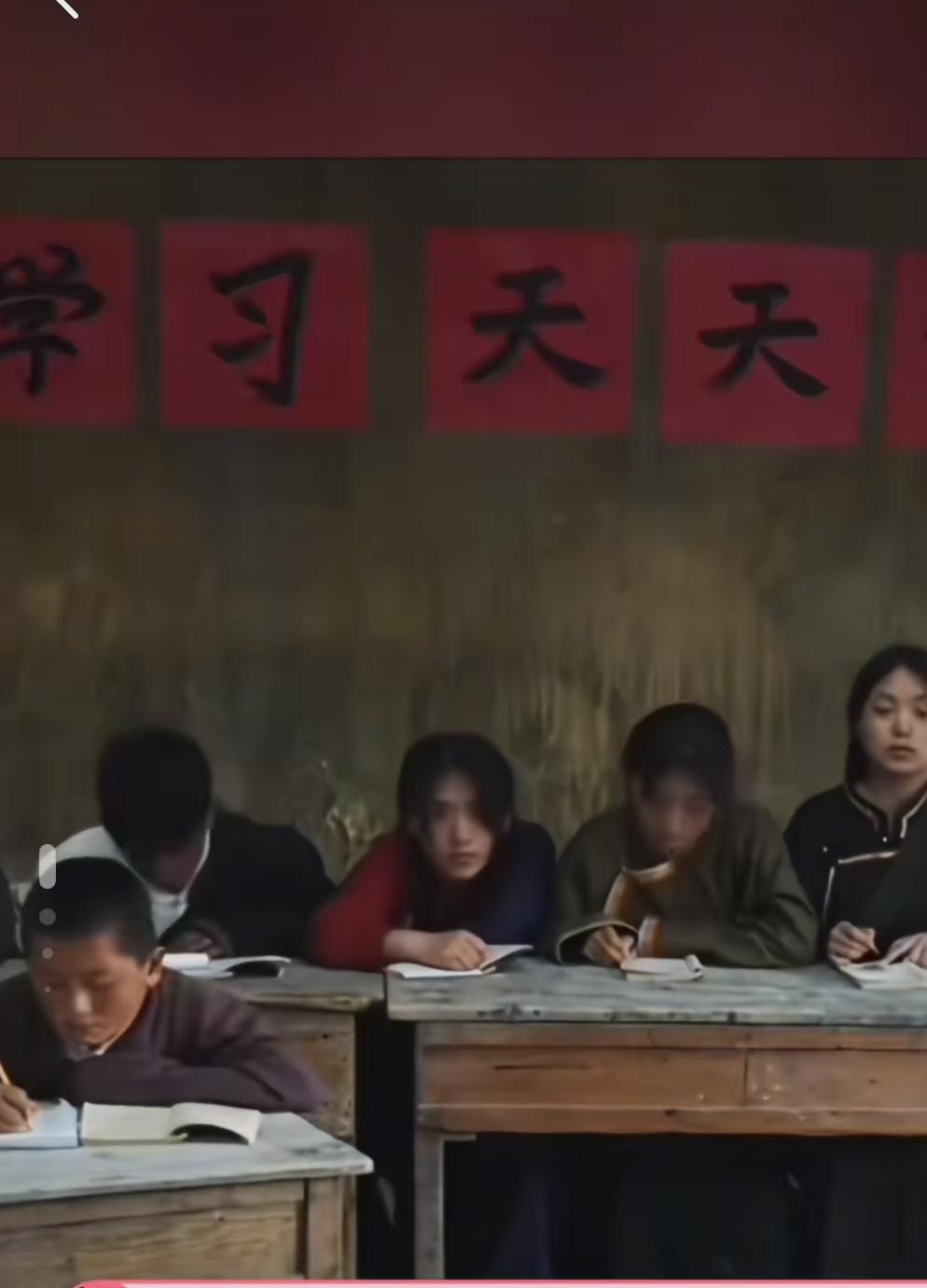 他不是消失了，是去照亮别人的路。现在才知道，于朦胧消失的三年不是被雪藏了，而是