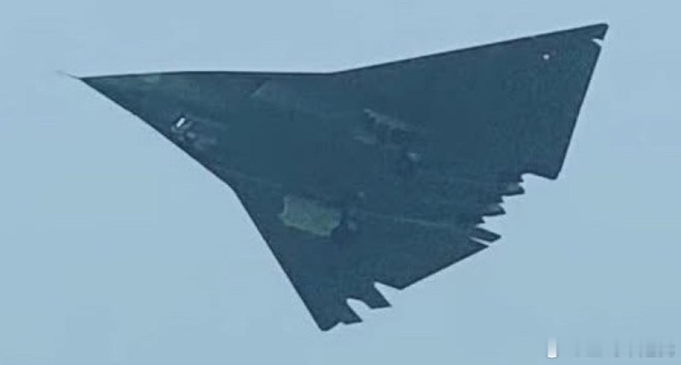 我国六代机第4架原型机进入飞行测试阶段，预计比F-47提前服役据外媒报道，我国六