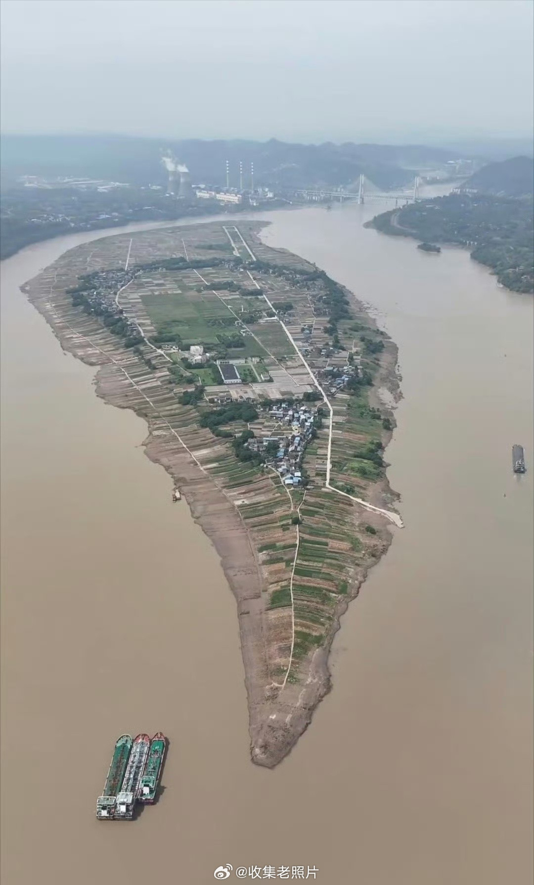 某地无名小岛，竟然住着1000多户人家。不懂就问，如果发洪水他们怎么办？