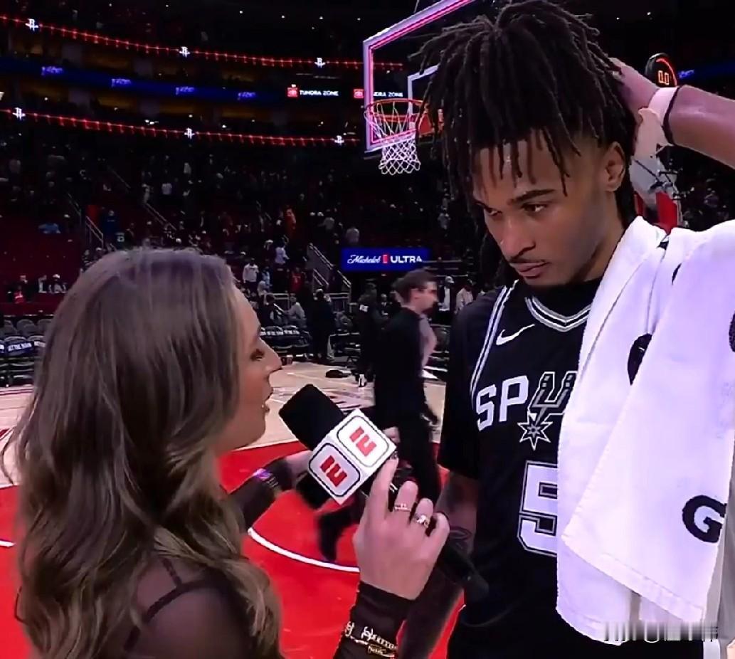 火箭队啃老失败！卡斯尔谈杜兰特：“KD很厉害，我们都知道。”“但是我们有