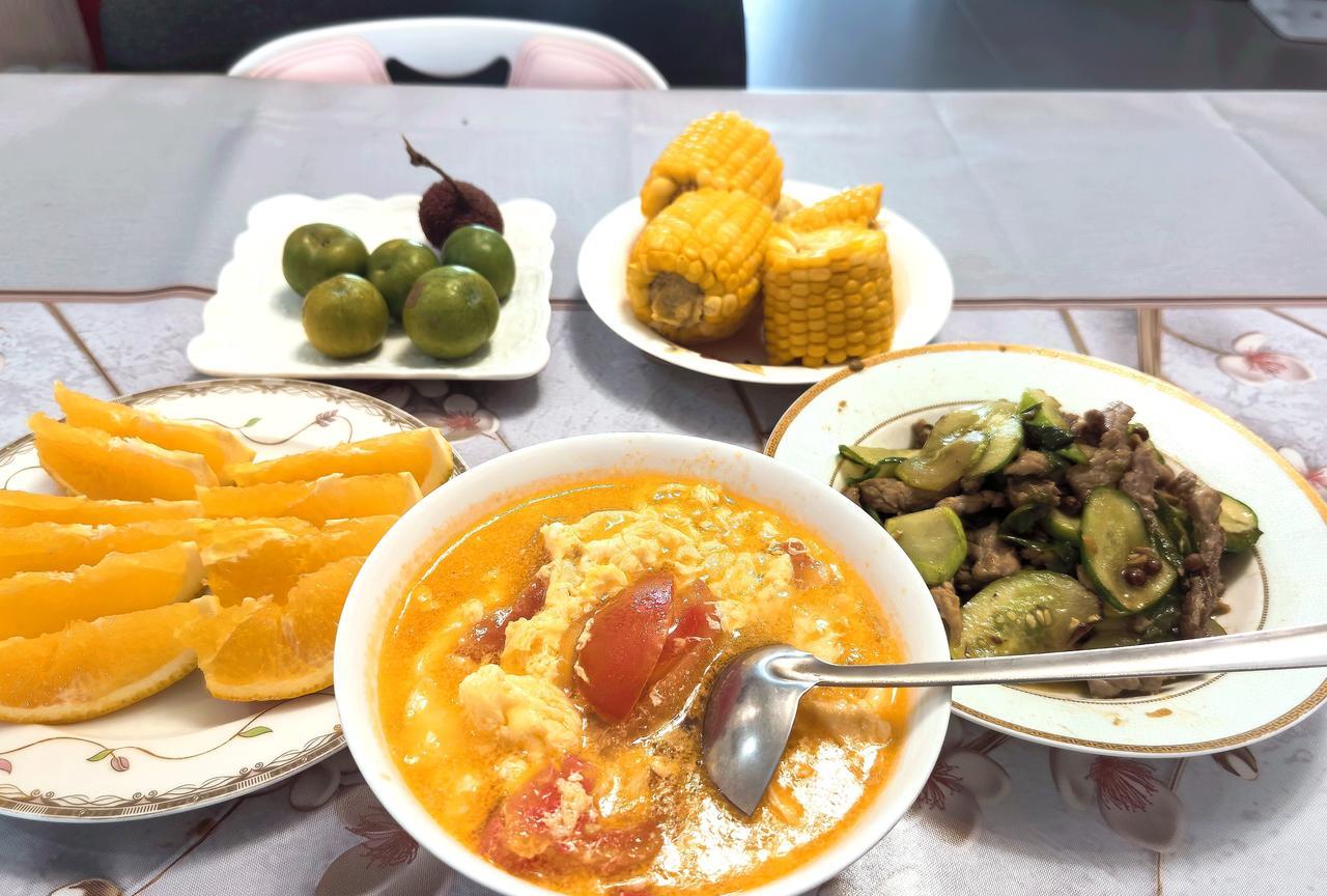 “一只站在树枝上的鸟，不会害怕树枝突然折断，原来它相信的不是树枝，而是自己的一双