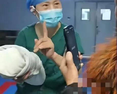 近日，河南周口市第六人民医院发生一起坠楼事件，坠楼女子今年57岁，事发后，该院迅