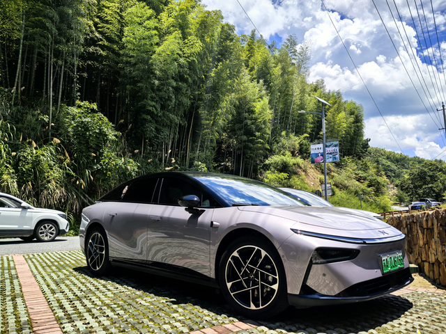 小鹏P7+6000的轮毂有没有必要加花了6000大洋加的20寸轮毂到底值不值得