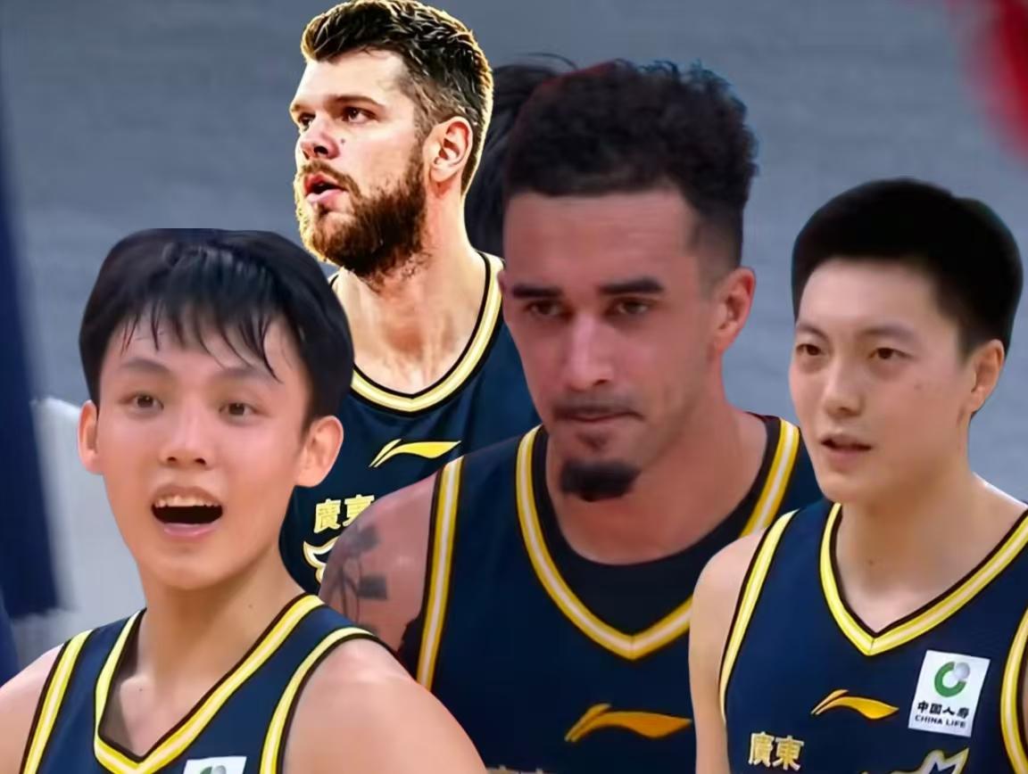 胡明轩也和CBA一些球员一个通病，没拿到顶薪时攻防两端全力以赴去证明自己！现在他