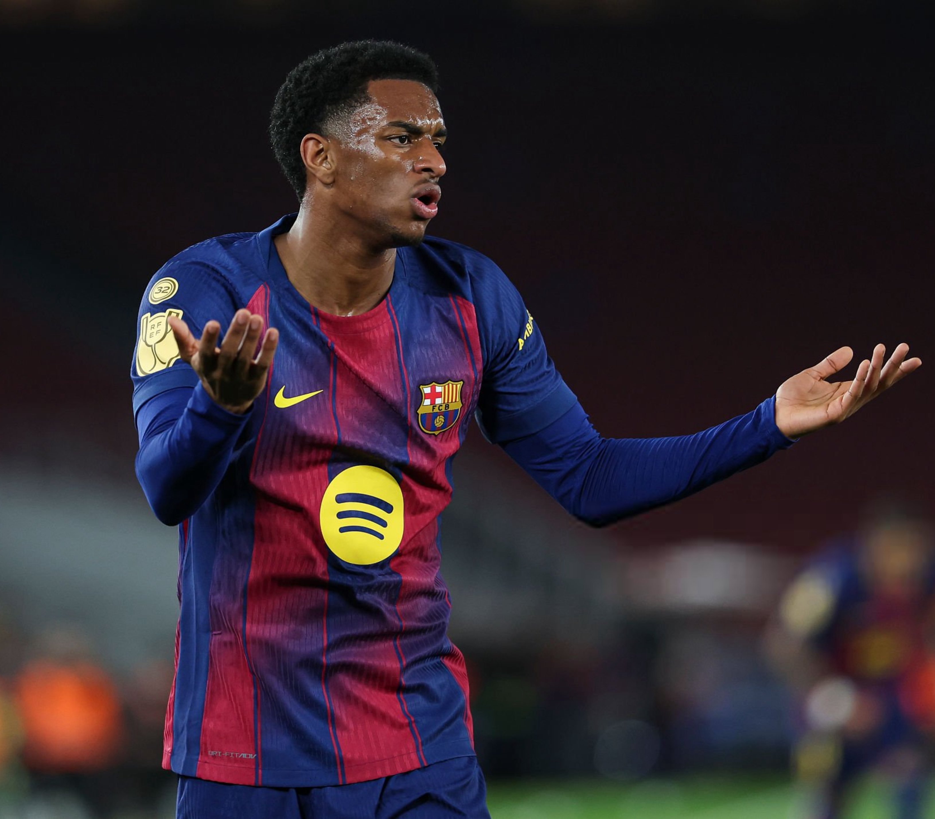 罗马诺：巴塞罗那尚未将巴尔德挂牌出售。但如果收到实质性报价，俱乐部会考虑出售