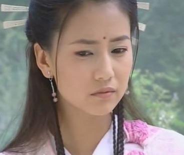 今日话题：周芷若能打过风云三使吗？？？网友甲：周芷若并没有什么实战经验，为啥