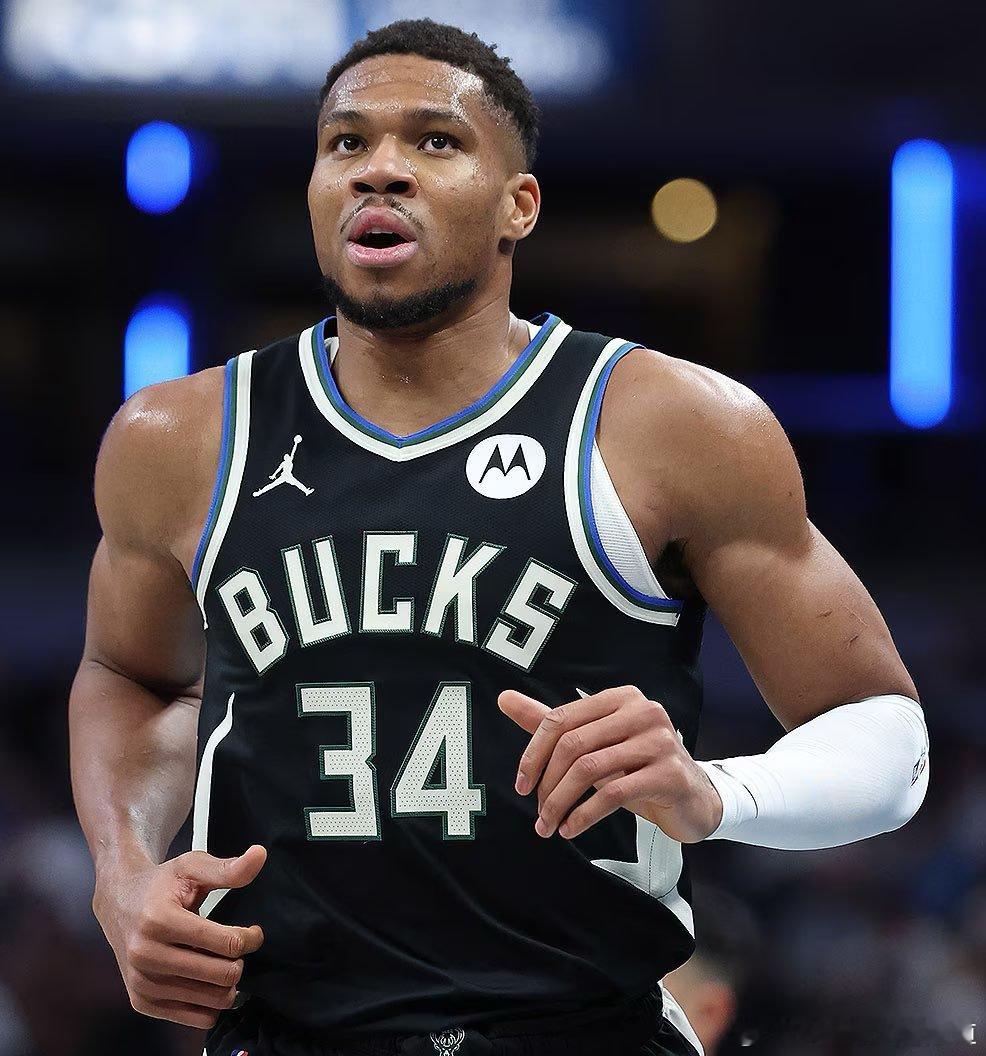 火箭有可能成为字母哥最终的交易目的地，但这需要申京被摆上交易台。休斯顿火箭可以将