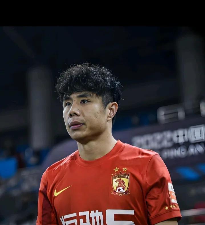 用热血铸就青春，时代的楷模～蒿俊闵。默默无闻的耕耘，两个时代的人走在了一起。时