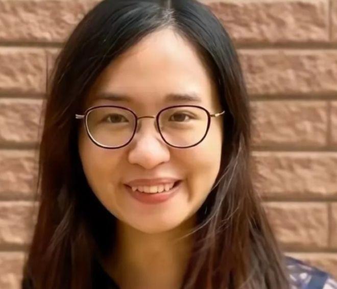 乱港分子何依琼，决定从香港移居至英国。然而，仅在抵达英国之后仅过了半年，她便选择