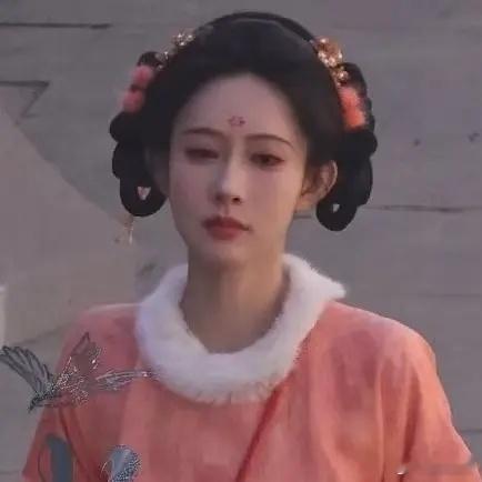 孟子义这才是真正的网红妆造​​​