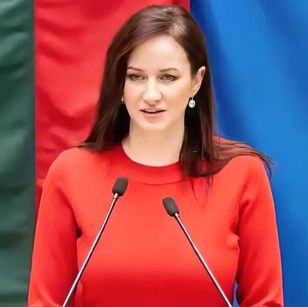 立陶宛服软，我们就要和它重归于好吗？据外媒报道，立陶宛女总理鲁吉涅内近日公开