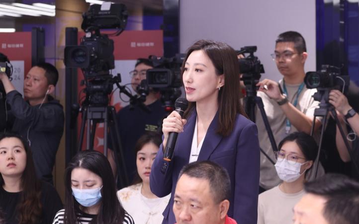 [点赞]中国记者连环发问，把联合国秘书长问到结巴、语塞、脸都绷不住。你纪念广岛