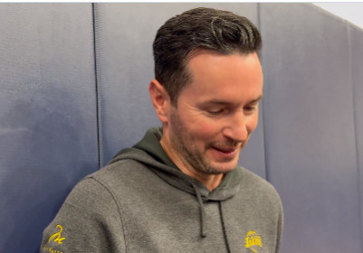 今日医疗专家JesseMorse更新动态谈到球员里夫斯的伤势：里夫斯被诊断为腹