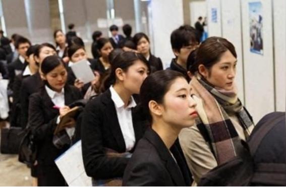 一位日本华人曾经表示“讲实话，中日如果开战，中国是打不过日本的，日本武器领先中国