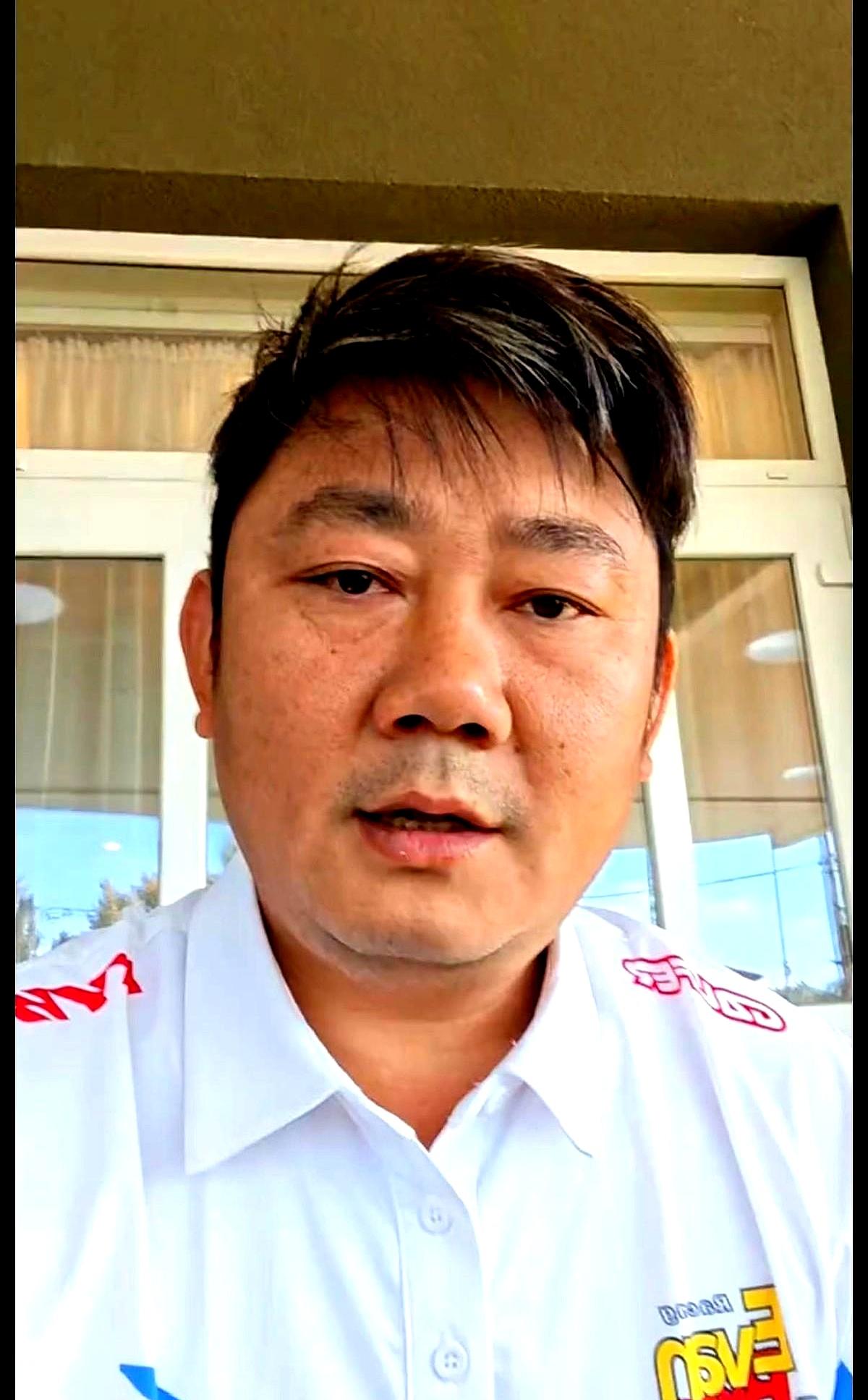 盐城交警一句“张雪机车给你打鸡血了”，大半夜的，这位造车老板居然真上线回了个“对