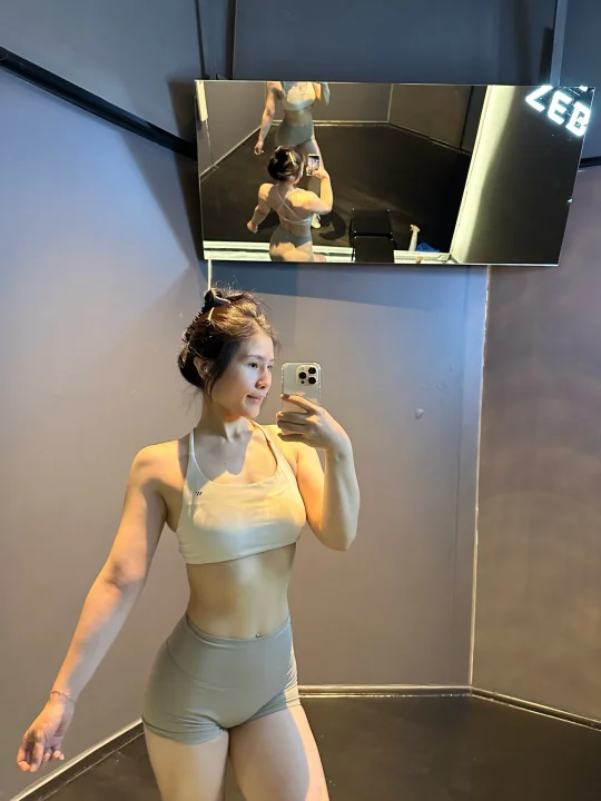 请不要叫我健身女，我是这面镜子的主理人