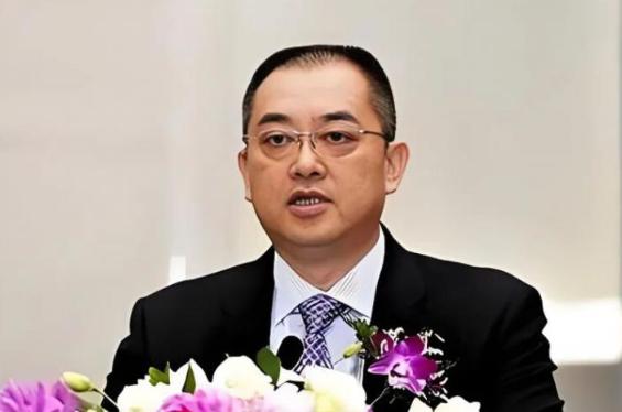 恒大前CEO夏海钧，这回脸丢大了！早就移居美国加州的他，转头向香港法院提申请