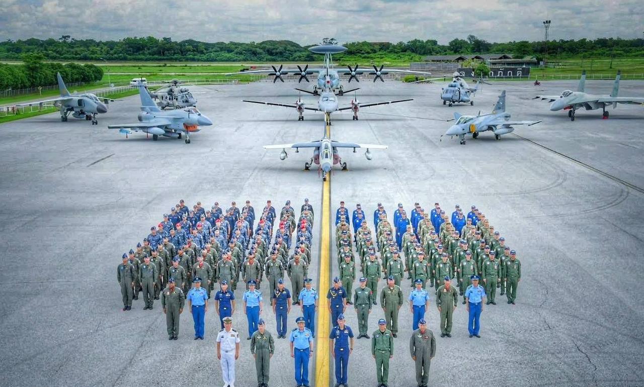中泰空军在西安举办第九次空军联合工作组会议，重点研究五七印巴空战的超视距作战，也