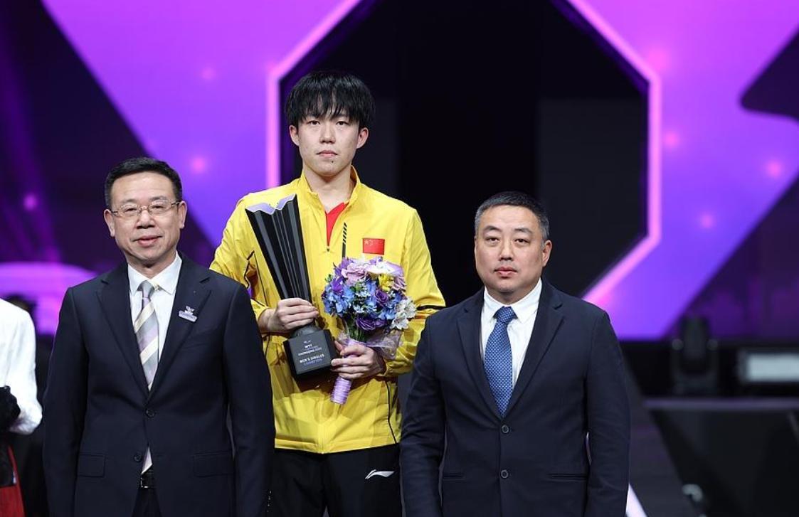 不得不承认刘国梁眼光还是很毒辣的。不离不弃无怨无悔，尽管外界舆论都是攻击和怀疑，