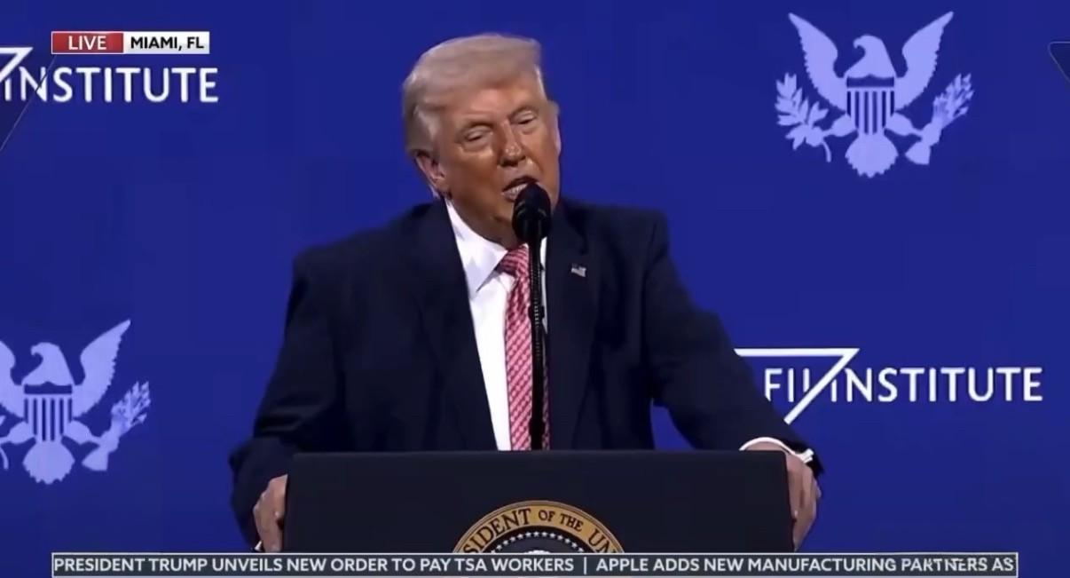 特朗普FII峰会放狠话：“他（本·萨勒曼）没想到他得拍我马屁。他真的没想到。他以