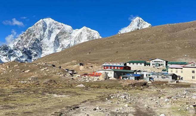 在很多人的印象里，海拔5000米是什么概念？那是登山者背着氧气瓶、走几步就要停