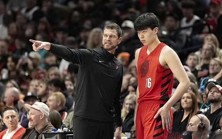 从CBA核心到NBA饮水机，杨瀚森这番话说出了多少留洋球员的心酸？场均2.2