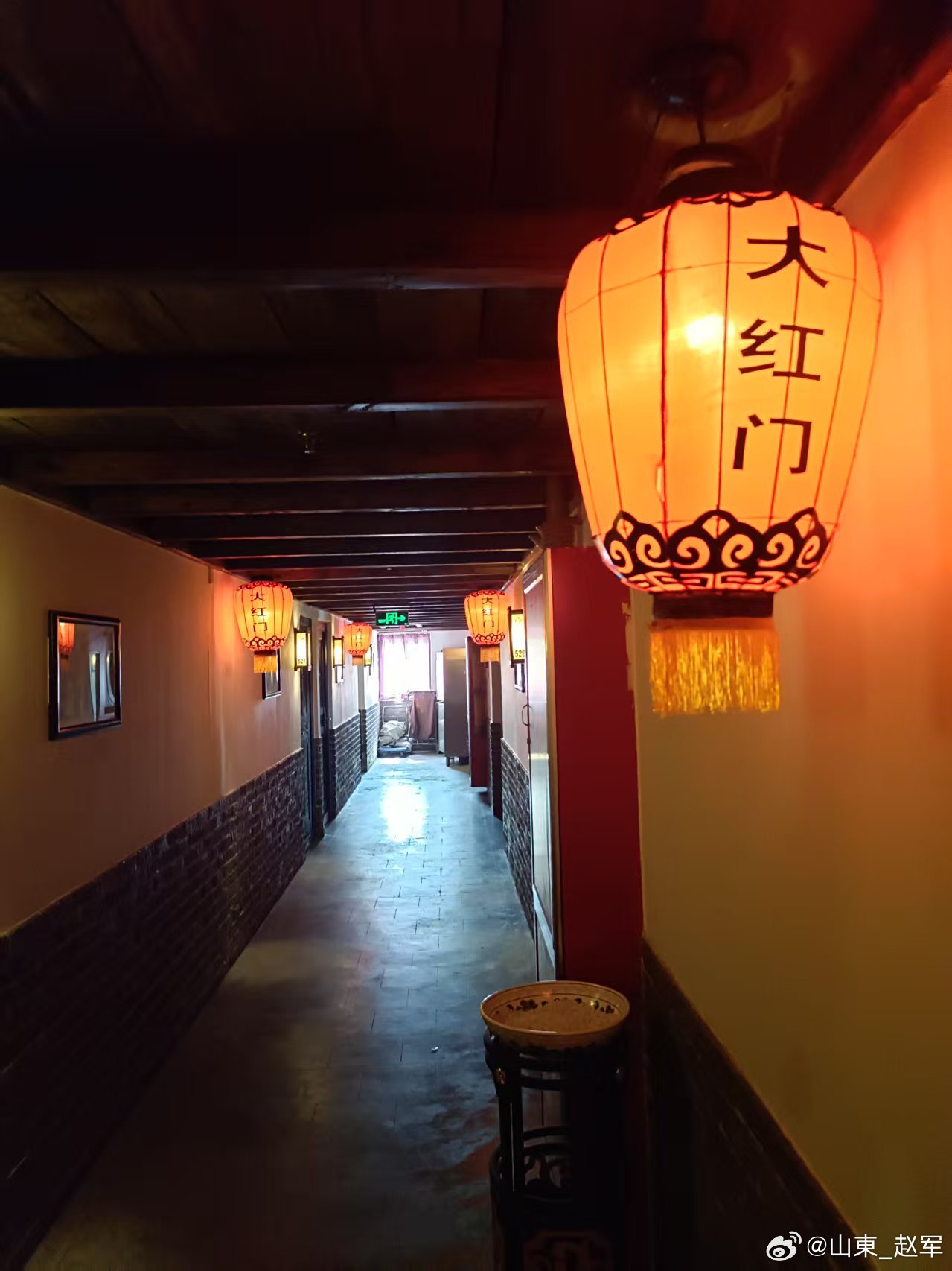 有风有雨叫——气候有苦有乐叫——人生有舍有得叫——智慧有聚有散叫——缘分有来有往